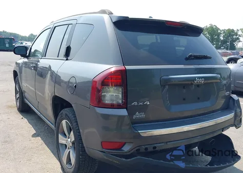 2017 Jeep Compass High Altitude 4X4 z USA, uszkodzony, nr VIN 1C4NJDEB4HD114026